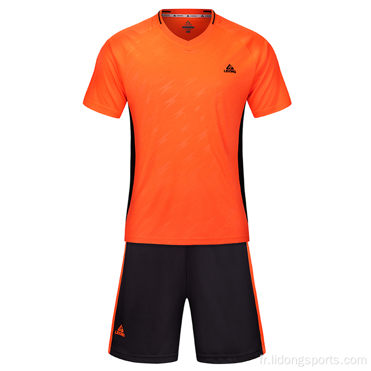 Ensemble d&#39;uniformes de maillots de football vierge en gros