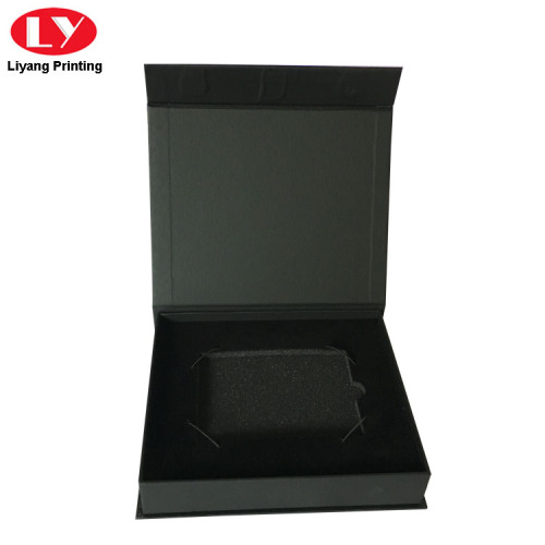 Caja de imán de papel negro mate para tarjeta de regalo