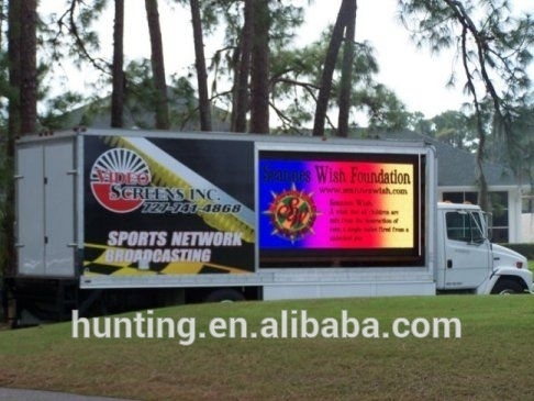 LED Mobile Trailer LED track display for outdoor rental advertising