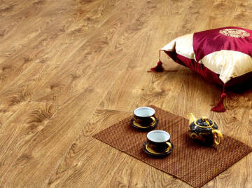 Glossy high quantity laminate wood flooring