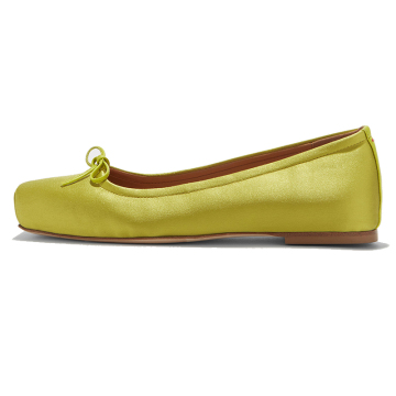 Stylish Round Toe Ribbon Embellished Leather Flats