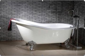 clawfoot castiron bathtub