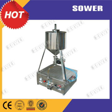 Horizontal liquids filling machine