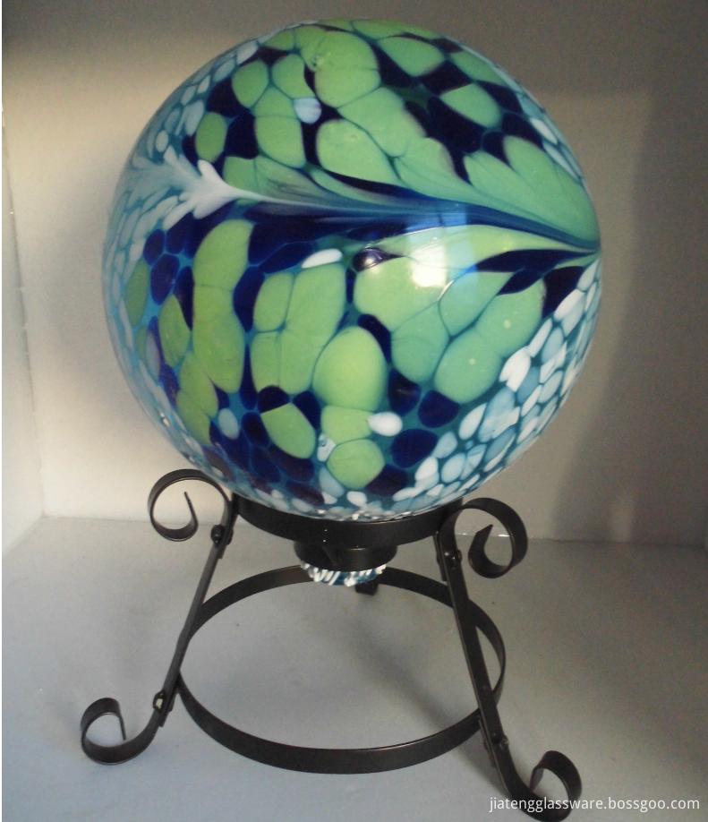 Gazing Garden Ball1