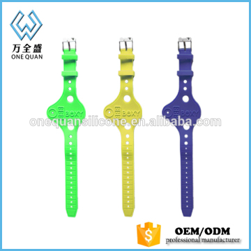 Eco-friendly silicone key holder wristband key holder