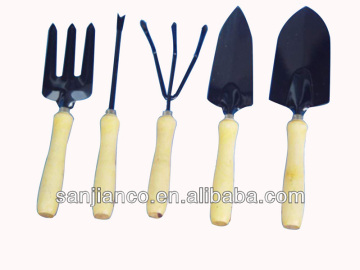 5 in 1 multifunction wooden handle garden tool set