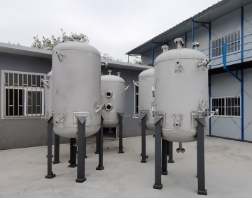 Vertical Stainless Steel Storage Tank