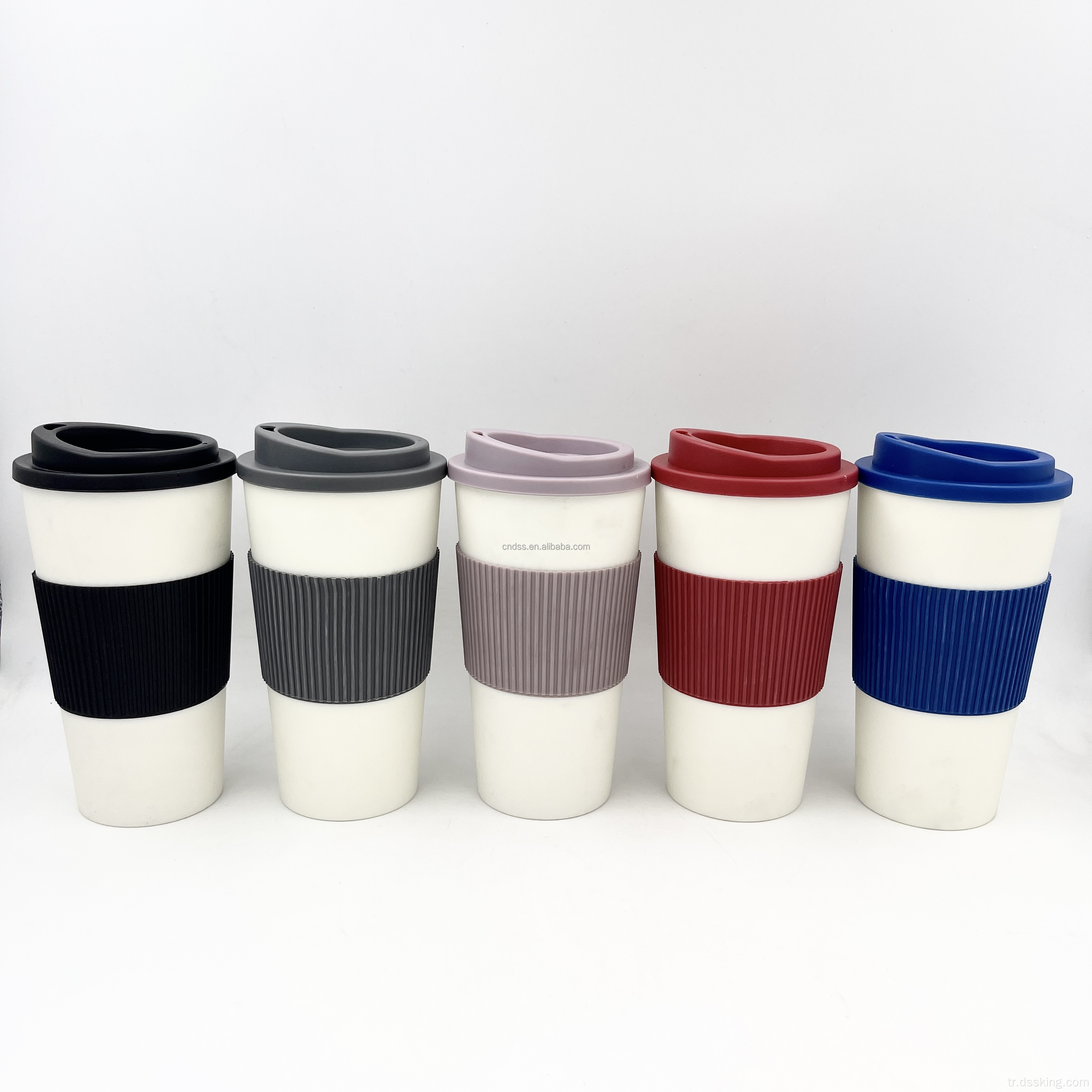 BPA Ücretsiz Plastik Kahve Kupası Kollu 16oz 500ml Plastik Bardak Kapaklı Yeniden Kullanılabilir Kahve Kupası