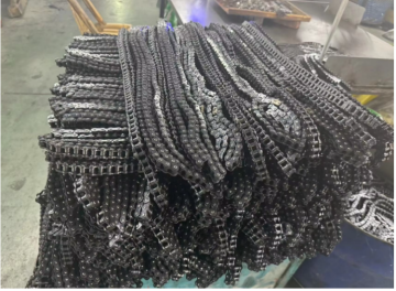 High-performance roller conveyor chains for production