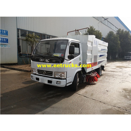 Dongfeng 5000 Liters Vacuum Sweeper Trucks