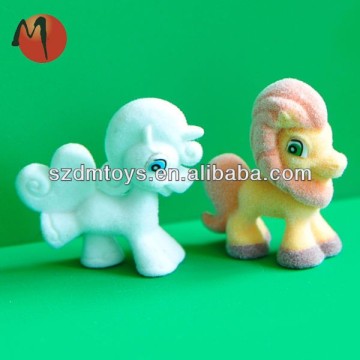 wholesale bulk plastic flocked animals toys