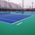 Scuola di pavimenti in campo da tennis blu e verde che utilizzano