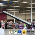 Luminaria lineal negra suspendida moderna para supermercado