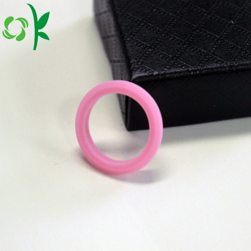 Disegno personalizzato femminile dell&#39;anello della regina del silicone per il regalo