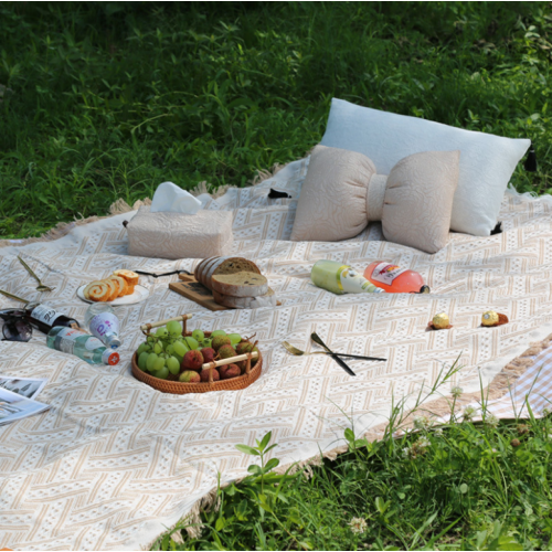 Estera de tela de picnic para acampar al aire libre de salida de otoño