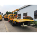 Dongfeng 4ton Section 3straight arm Truck mounted crane