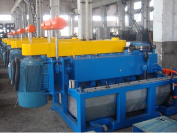 Water type wire drawing machine