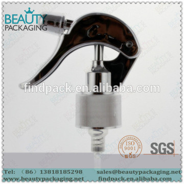 UV trigger sprayer for cleaning watering flower