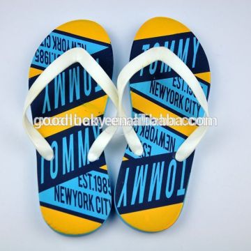 Guangzhou factory custom logo fashion flip flops man flip flops