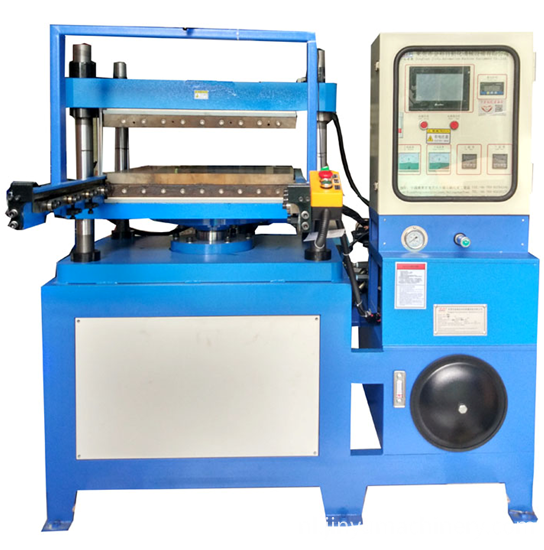 Hydraulic flat-bed embossing machine