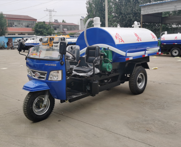 1.5L Vacuum Fecal Suction Trucks