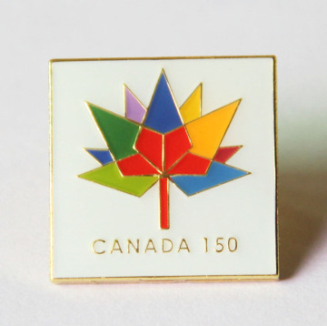 Custom Canada Brooches Pin with Flower