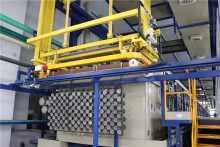 Transfer shuttle transportation in plating line