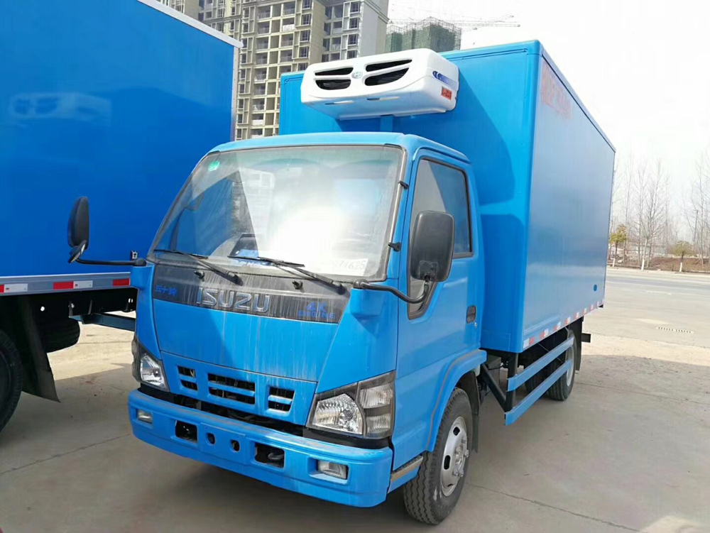 isuzu refrigerated truck 3