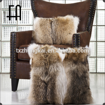 Factory direct wholesale price coyote fur pillow /coyote chair fur pillow