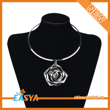 Exquisite Silver Plating Flower Shaped Necklace Jewelry