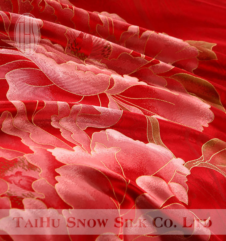 Taihu Snow 100% silk yarn dyed high quality silk bedding sets silk comforter set