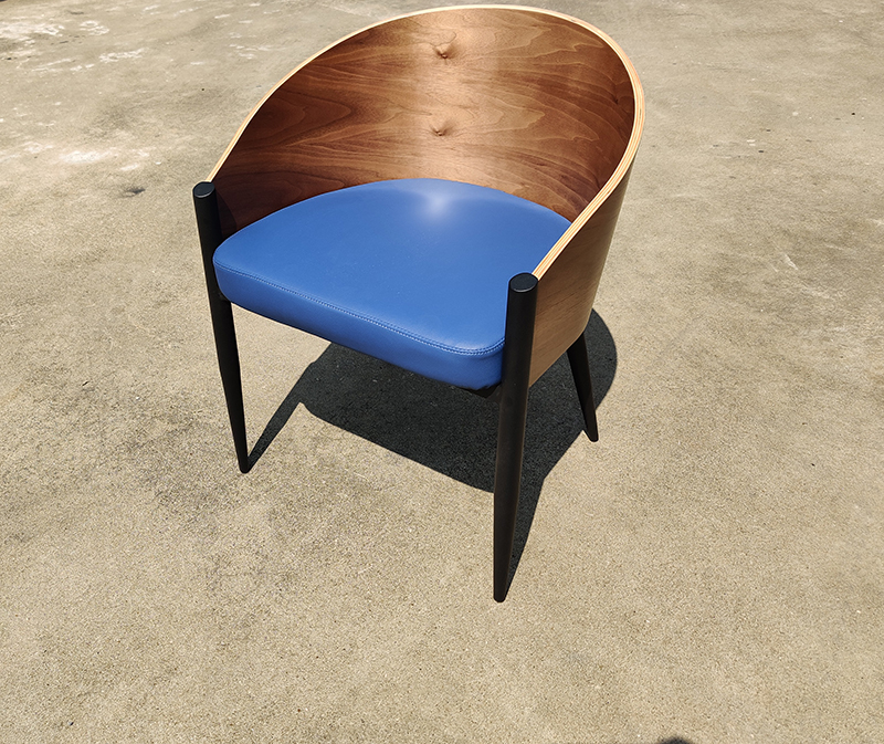 Good quality soft upholstery seat plywood dining chair with iron leg