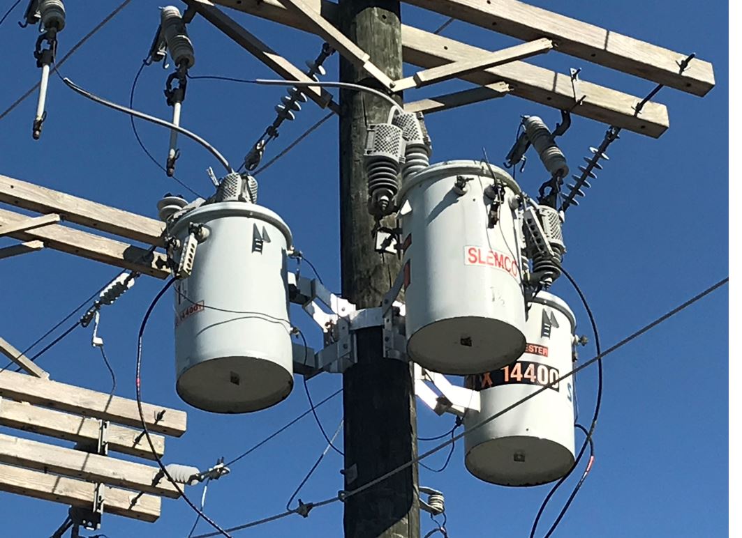 15~333KVA egyfázisú, olajjal töltött elosztó transzformátorok