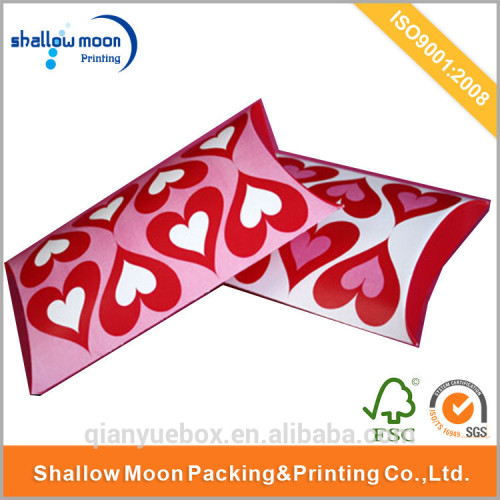 Wholesale Wedding favor kraft pillow shape boxes .