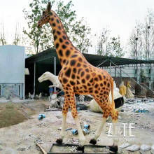 High quality outdoor garden fiberglass animal resin giraffe statue sculpture