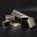 Kotak Perhiasan Kotak Pembungkusan Kulit Kertas Tekstur Logo Kustom
