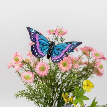 Artisanat de papillon avec du papier de soie