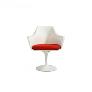 Eero Saarinen Fiberglas Beyaz Lale Kolçak Sandalyesi