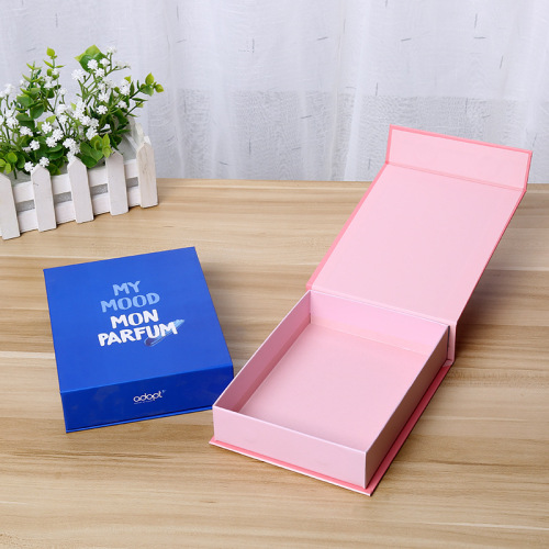 Подарочная коробка с печати на заказ Mganetic Small Parfum