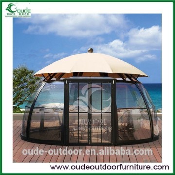 luxuary outdoor glass room