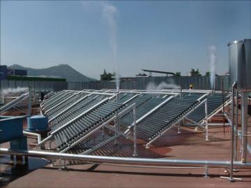 non-pressurized solar collector for large scale application