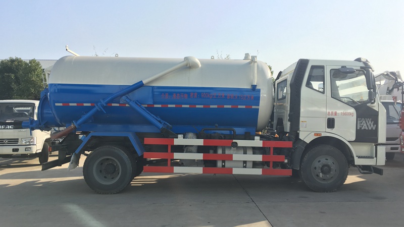 sludge suction truck 1