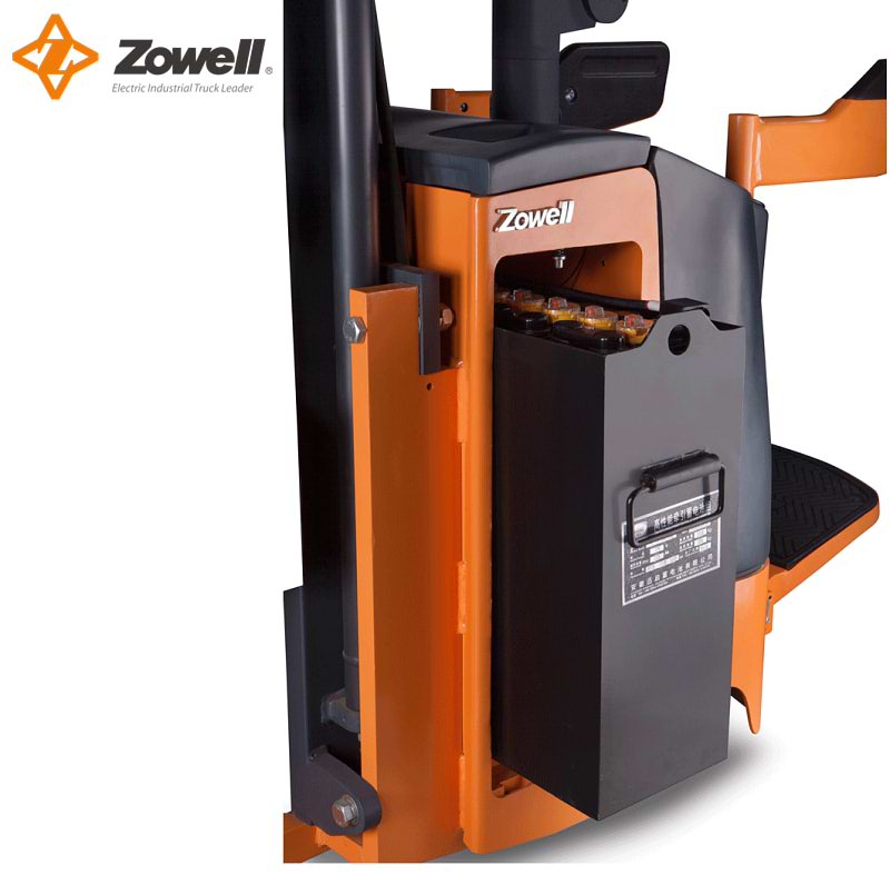 New 2 Ton Electric Standing-on Stacker High Quality