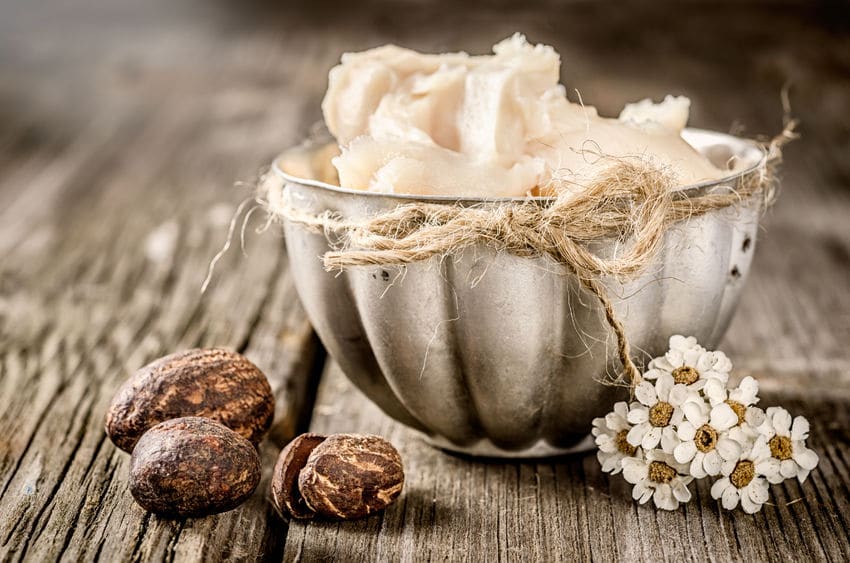 DIY -Seife, die 1 kg klare transparente weiße Haferflocken -Kokos -Sheabutter machen