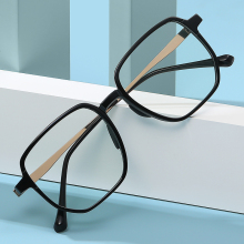 Men's Designer Eyeglasses: Famous Brands and Eyewear Frames