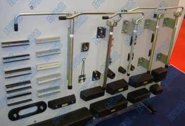 02445 Truck body large door retainer keeper and handle retainer