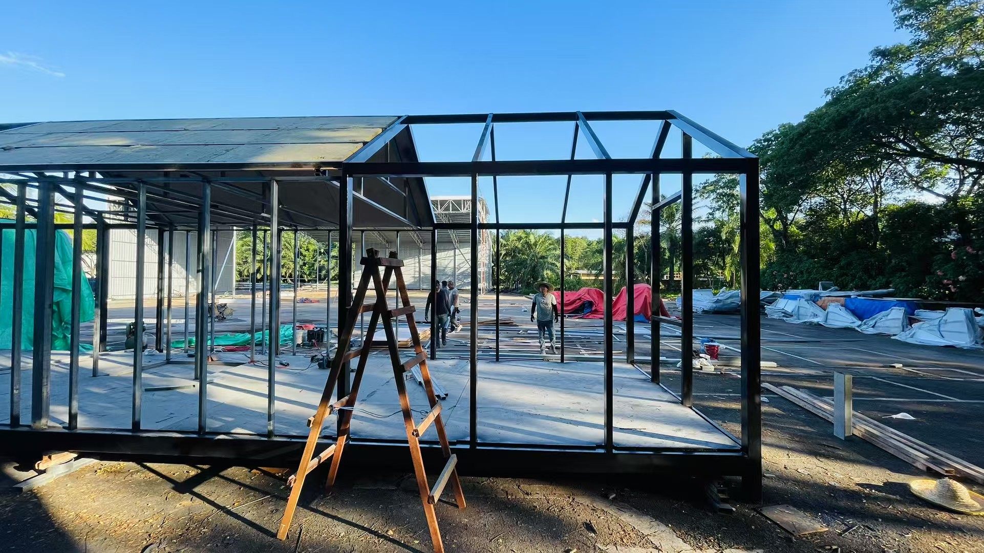 Előre gyártott acélszerkezetű üvegház 02 Prefabricated Steel Structure Glass House 02