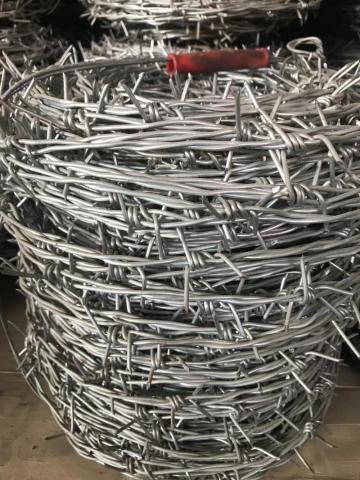 Hot galvanized barbed wire