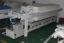 Filter Press with Sludge Conveying Device