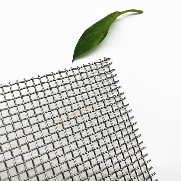 Crimped Woven Wire Mesh 2 Jpg